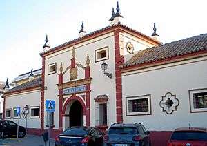Archivo:Alcalá de Guadaíra - Casa de la Cultura 1
