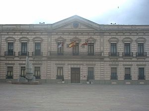 Archivo:Alcazardesanjuan ayuntamiento