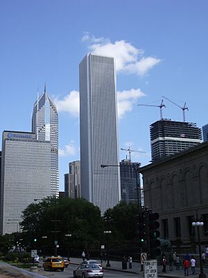 Archivo:Aon Center