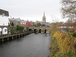 Archivo:Bridge over Six Mile Water, Antrim