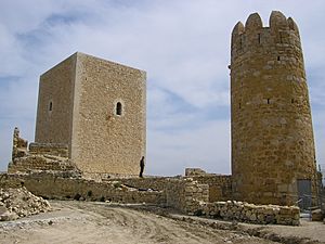 Archivo:Castell d'Ulldecona 1