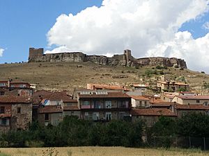 Archivo:Cedrillas. Teruel (38346629726)