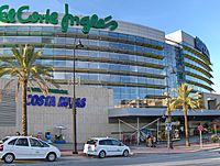 Archivo:Centro Comercial Costa Mijas