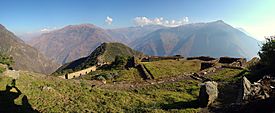 Choquequirao - Vue panoramique en fin d'après-midi.jpg