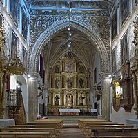 Archivo:Convento de Santa Clara (Carmona). Iglesia