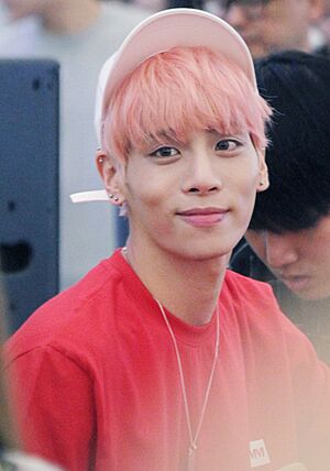 Jonghyun at a fansigning in Busan, in June 2016 01.jpg