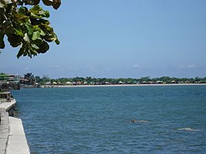 Archivo:Playa del Bajito en Tumaco