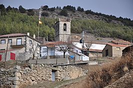 Iglesia parroquial de Santiago apóstol y el mayo