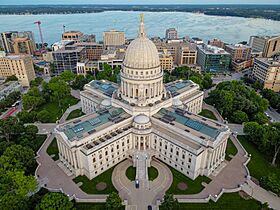 Wisconsin State Capitol Building 6.jpg