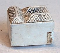Archivo:Ancient Egyptian House miniature showing windcatchers