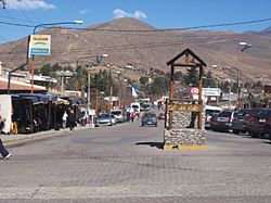 Archivo:Calle céntrica de Tafí del Valle