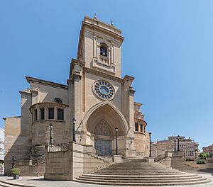 Archivo:Catedral de San Juan Bautista, Albacete, España, 2022-07-12, DD 13