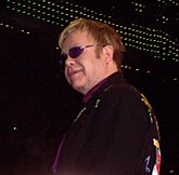 Archivo:Elton-john-anch-2008