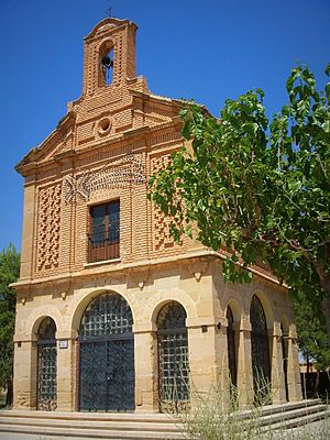 Archivo:Ermita de Sta. Bárbara & S. Marcos (Calanda) - Foto - J. A. Bielsa Arbiol