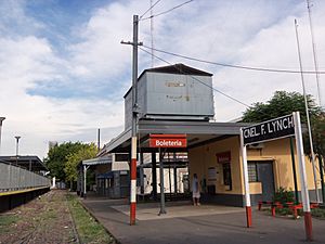 Archivo:Estación Coronel Lynch del FFCC Urquiza.