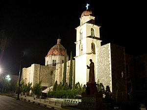 Archivo:Iglesia de San Antonio de Padua en Cd. Tula