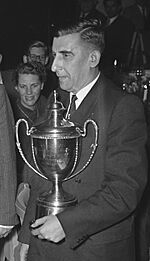 Igor Bondarevsky Prijsuitreiking schaakolympiade Amsterdam, Bestanddeelnr 906-7460.jpg