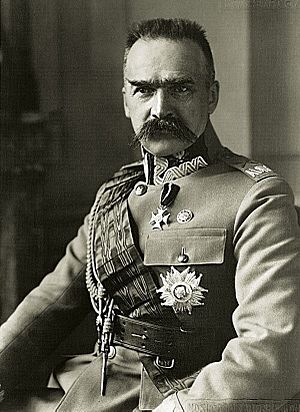 Archivo:Józef Piłsudski (-1930)