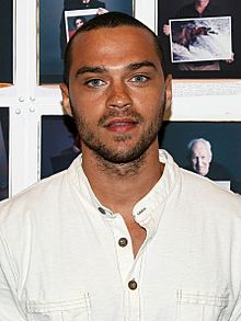 Jesse Williams in 2008 white shirt.jpg