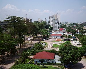 Archivo:Kinshasa-30-juin01