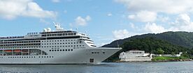 Archivo:MSC Opera - Santos