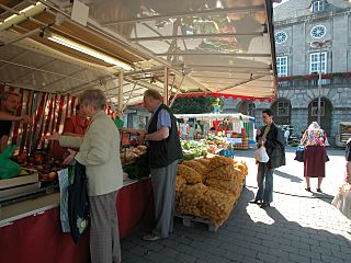 Archivo:Markt am Rathaus
