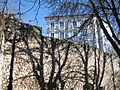 Muralla antigua y edificio nuevo,Burgos