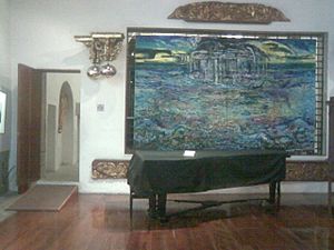 Archivo:Piano en el sotocoro del Ex-templo UCSJ
