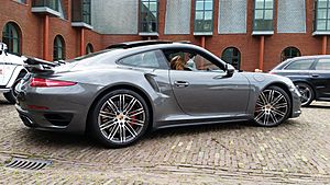 Archivo:Porsche 911 Turbo at the Louwen Museum