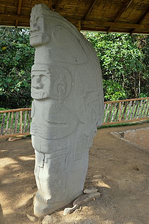 Archivo:Stone Gods - "Alto de Los Ídolos" park