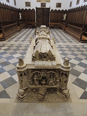 Archivo:Toro - Monasterio del Sancti Spiritus (Sepulcro de Beatriz de Portugal 3)