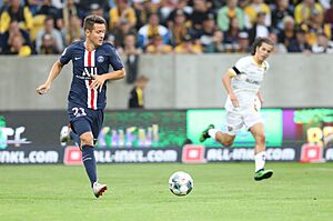 Archivo:2019-07-17 SG Dynamo Dresden vs. Paris Saint-Germain by Sandro Halank–285