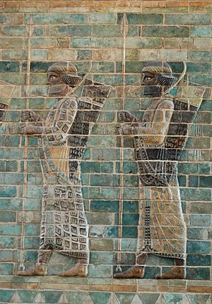 Archivo:Archers frieze Darius palace Louvre AOD487