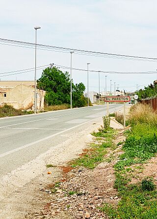 Entrada a El Paretón desde Las Ventas.jpg