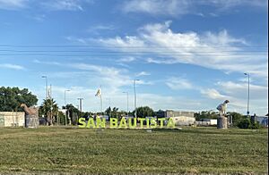 Archivo:Entrada a San Bautista