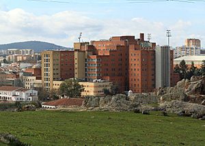 Archivo:Hospital San Pedro de Alcántara, Cáceres