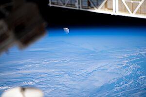Archivo:ISS-65 Moon pictured during lunar eclipse (2)