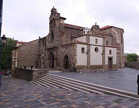 Iglesia de los Padres Franciscanos (s. XII).jpg