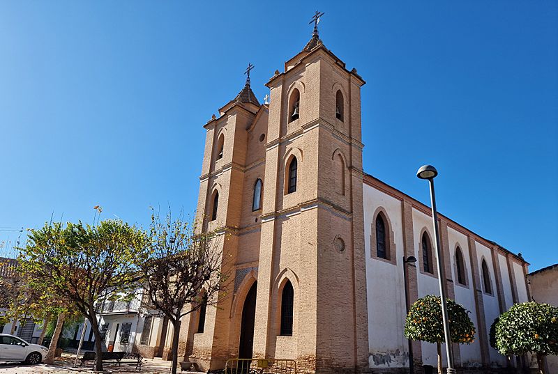Archivo: Iglesia del Sagrado Corazón de Jesús, en Romilla (municipio de ...