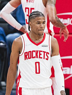 Archivo:Jalen Green with the Houston Rockets in 2022 (cropped)