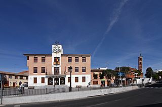Las Ventas de Retamosa, plaza de la Constitución.jpg