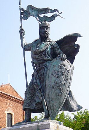 Archivo:León - Plaza de Santo Martino, Monumento a Alfonso IX de León 5