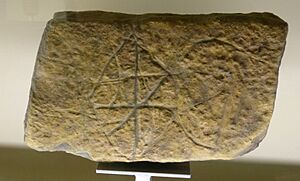Archivo:MNH - Petroglyphen 3