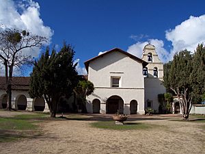 Archivo:Mission San Juan Bautista