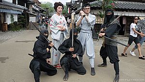 Archivo:Moden depiction of ninja with ninjato (ninja sword)