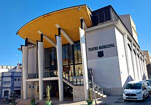 Archivo:Montijo - Teatro Municipal Nuevo Calderón 1