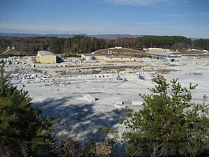 Archivo:Mt Airy quarry