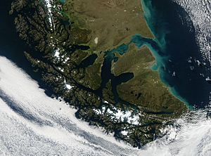 Archivo:NASA Tierra del Fuego image