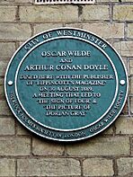 Archivo:Oscar Wilde and Arthur Conan Doyle green plaque (Westminster)