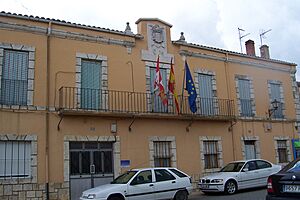 Archivo:Peñaflor de Hornija Ayuntamiento by Lou